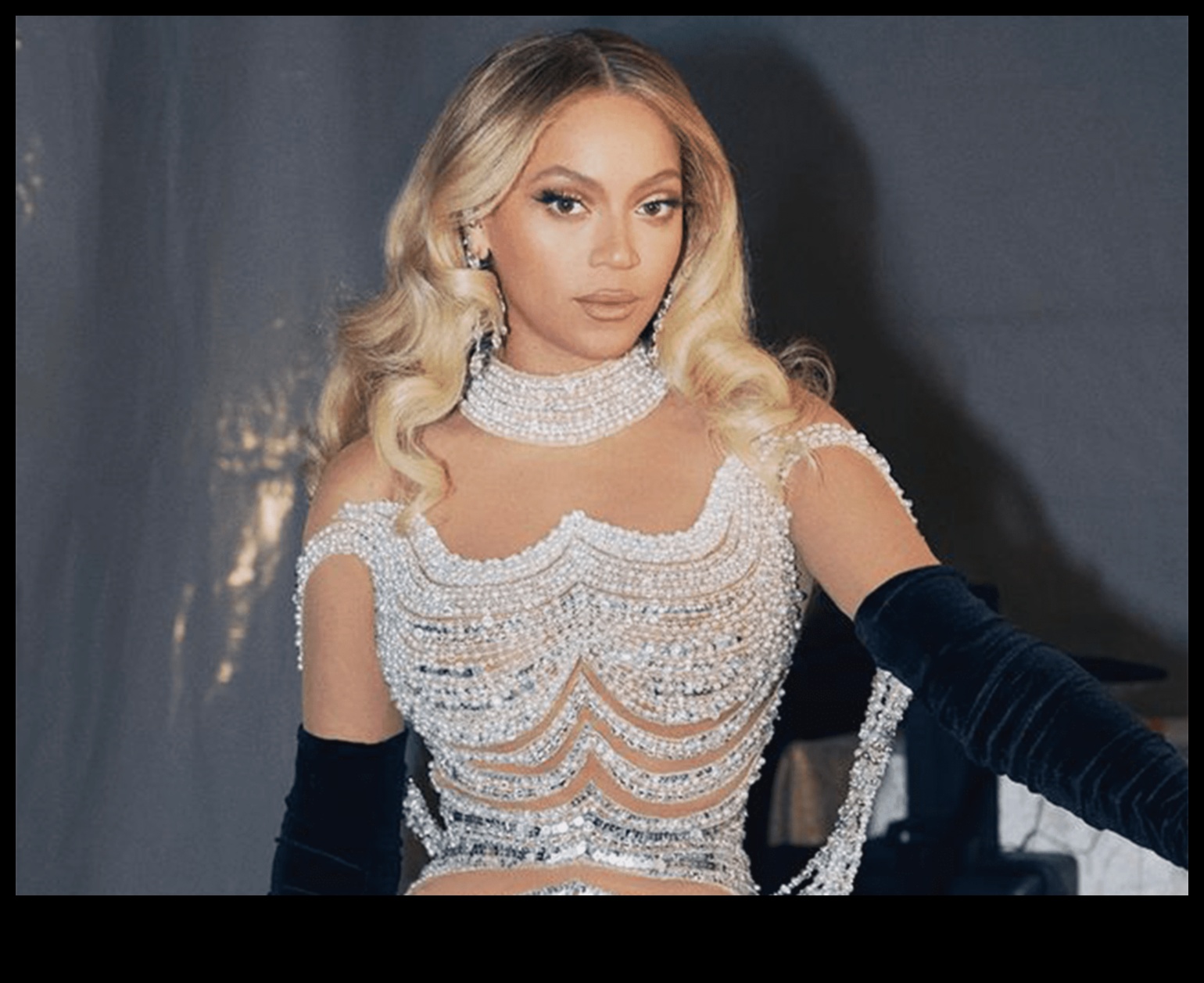 مشاعر الملكة الراقصة: ملابس الحفلات لسحر الليل