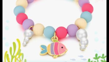 عجائب غريبة الأطوار: اكتشف السحر في مجموعة الأساور المستوحاة من غريب الأطوار