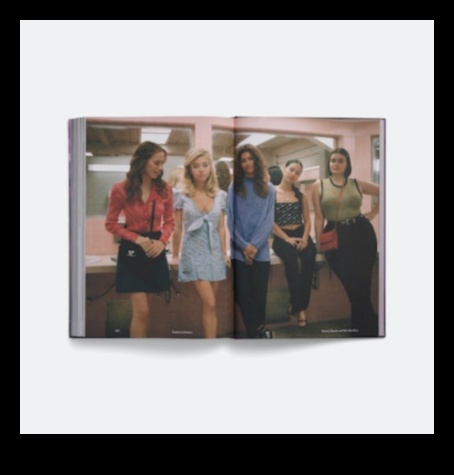 النشوة الحضرية: احتضن إثارة أزياء المدينة