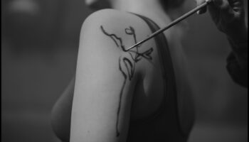 السحر الصغير: اكتشف البراعة الفنية وراء الحبر البسيط